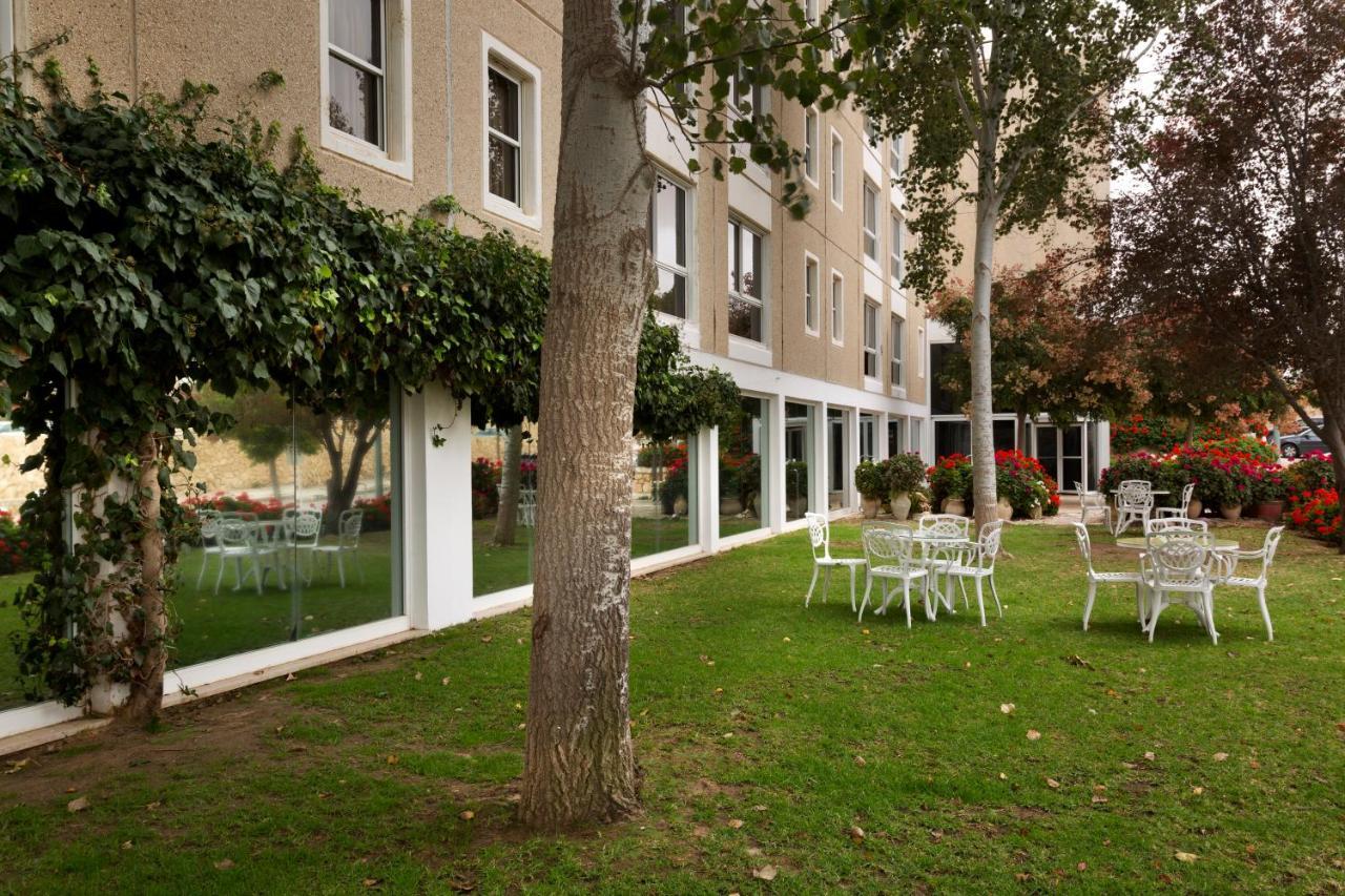 Ramon Inn By Isrotel Collection Мицпе Рамон Екстериор снимка